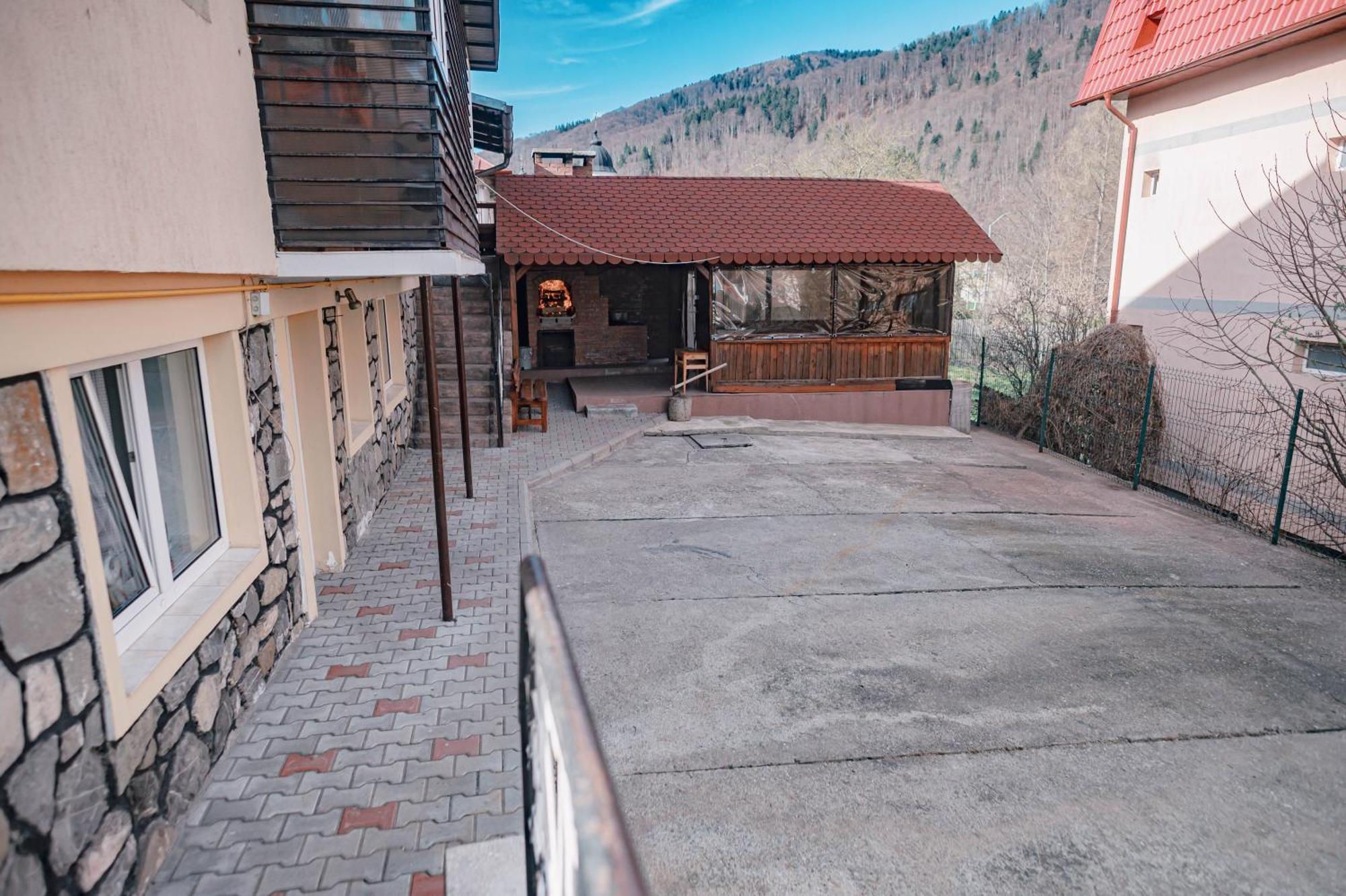 Alpine Bliss Sinaia Hotel ภายนอก รูปภาพ