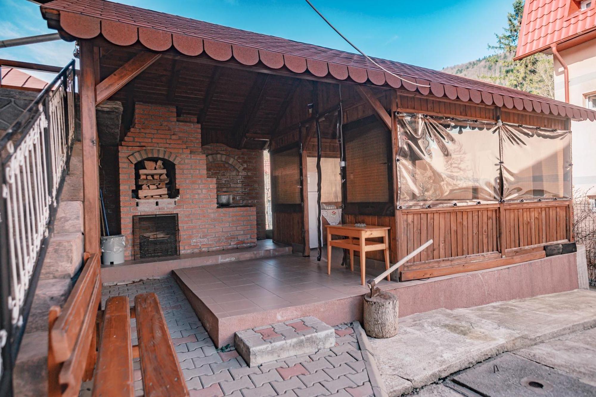 Alpine Bliss Sinaia Hotel ภายนอก รูปภาพ