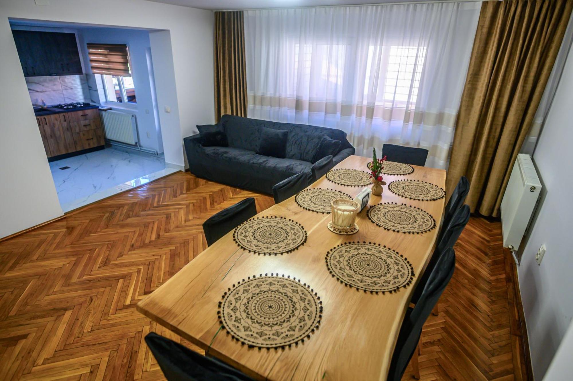Alpine Bliss Sinaia Hotel ภายนอก รูปภาพ