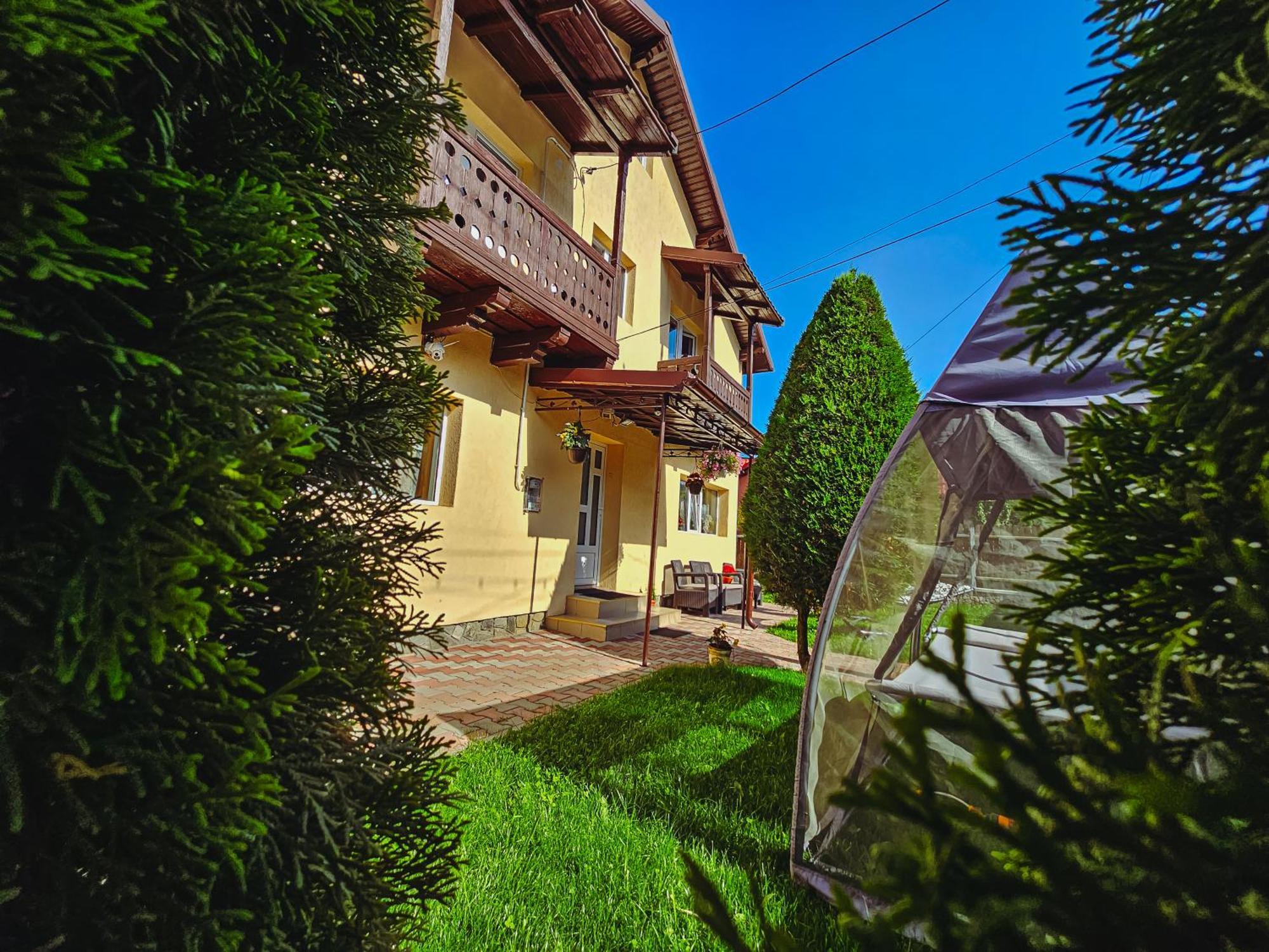 Alpine Bliss Sinaia Hotel ภายนอก รูปภาพ