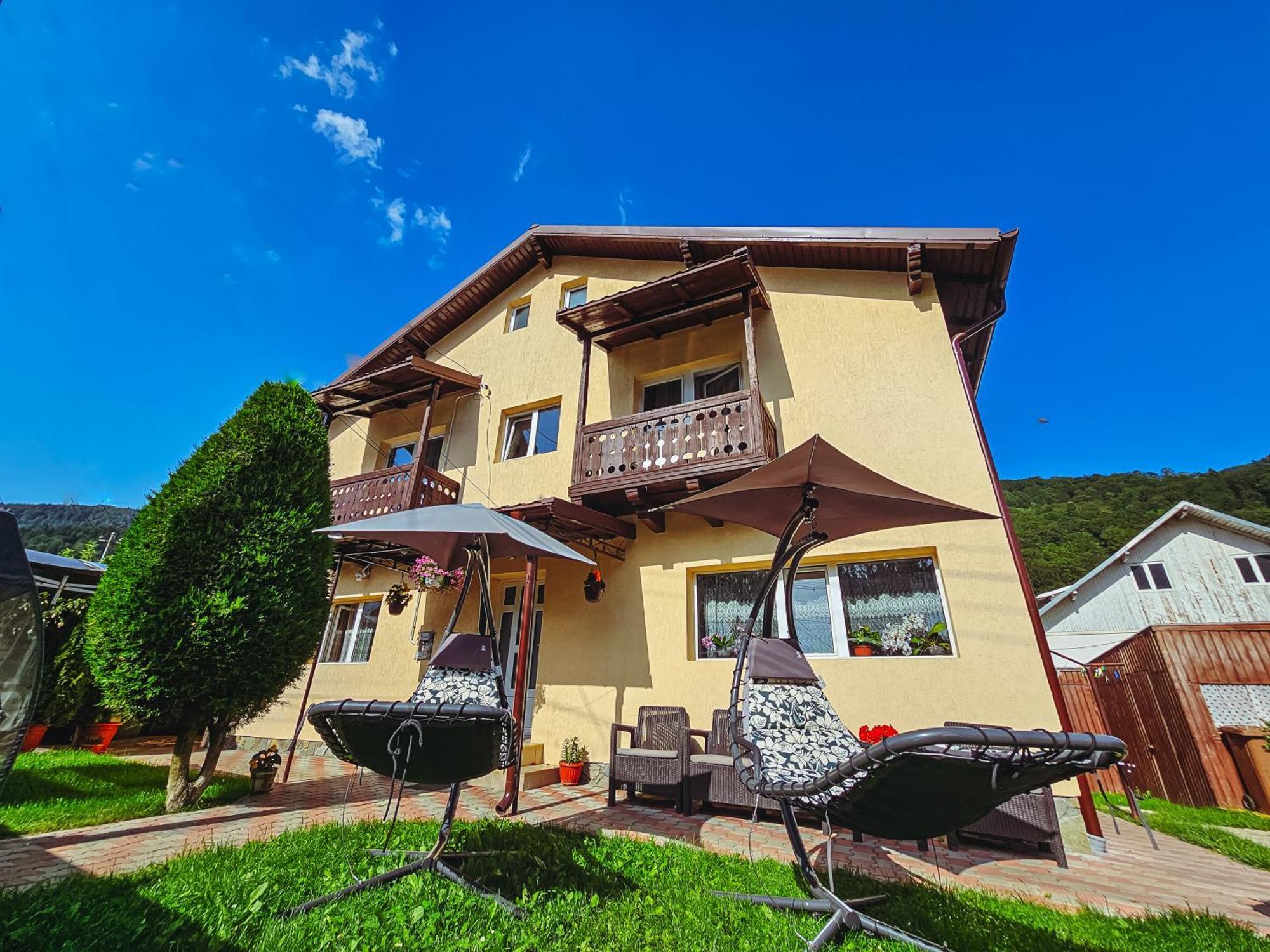 Alpine Bliss Sinaia Hotel ภายนอก รูปภาพ